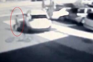 12 yaşında ama 20'den fazla araba &ccedil;aldı