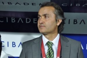 Bursaspor, Ersel Uzgur ile s&ouml;zleşme imzaladı