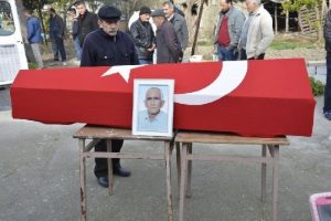 Kore gazisi &Ouml;rt&uuml;l&uuml;, son yolculuğuna uğurlandı