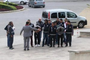 Marmaris'te tekne motoru hırsızlığına 6 g&ouml;zaltı