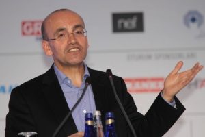 Şimşek a&ccedil;ıkladı d&uuml;şen fiyatlar Rusya'yı etkiledi