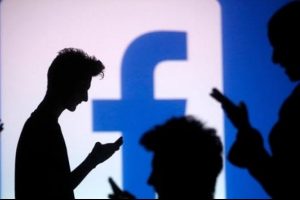 Facebook fotoğraf senkronizasyon &ouml;zelliğini kaldırıyor