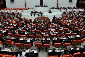 Ge&ccedil;ici B&uuml;t&ccedil;e'nin birinci maddesi kabul edildi