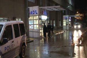 Doktor, hasta yakını tarafından silahla yaralandı