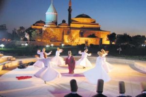 Mevlana fırsat&ccedil;ıları doğdu otelin gecesi 11 bin TL oldu