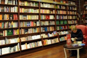 Kitap toplatma kararı Meclis g&uuml;ndeminde
