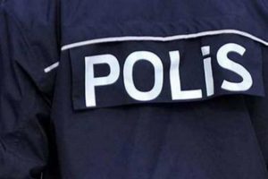 Diyarbakır Sur'daki &ccedil;atışmalarda 2 polis yaralandı