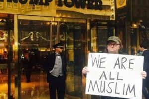 Moore'dan Trump'a tepki: Hepimiz M&uuml;sl&uuml;manız