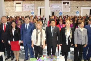 Kadın muhtarlar İzmir'de buluştu