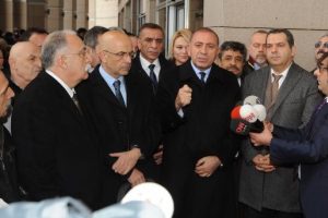 Can D&uuml;ndar'a destek veren CHP'li milletvekillerinden a&ccedil;ıklama