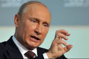Putin'den Trump'a &ouml;vg&uuml; dolu s&ouml;zler!