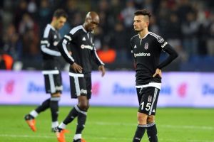 İtalya'da Oğuzhan &Ouml;zyakup sesleri
