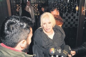 Ajda Pekkan'ın yeni yıl dileği...