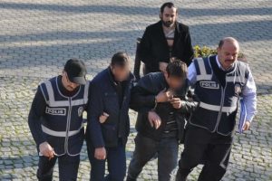 Bursa İneg&ouml;l'de otomobil hırsızları serbest