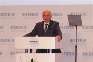 Bakanı Elitaş:"D&ouml;rtnala koşma zamanı"