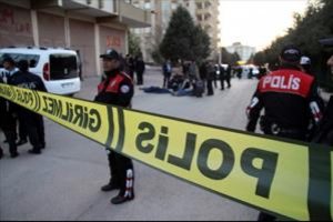 Polise roketatarlı saldırı: 3 yaralı