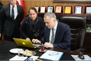 Maliye Bakanı'ndan asgari &uuml;cret a&ccedil;ıklaması