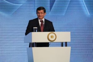 "Sizleri dağlara, barikatlara mahkum etmeye &ccedil;alışanları dinlemeyin"