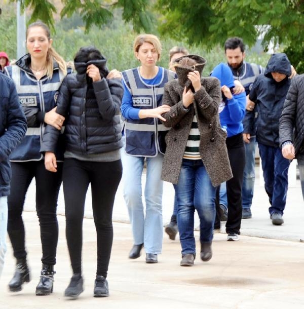 Rekt&ouml;re kasetli şantaj su&ccedil;lamasında ş&uuml;pheliler serbest