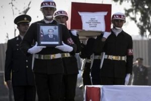 Diyarbakır'da şehit asker i&ccedil;in cenaze t&ouml;reni