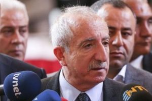 AKP'de Abdullah &Ouml;calan talebi: Kapısı &ccedil;alınmalı