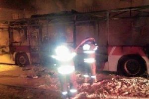İzmir'de belediye otob&uuml;s&uuml;ne molotoflu saldırı