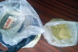 Amansya'da otomobilde uyuşturucuya 4 tutuklama