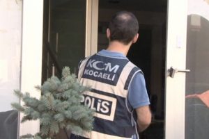 8 ilde 'paralel yapı' operasyonu: 14 g&ouml;zaltı