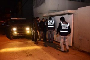 Adana'da sahte i&ccedil;ki operasyonu: 10 g&ouml;zaltı