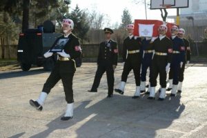 Şehit asker i&ccedil;in uğurlama t&ouml;reni d&uuml;zenlendi