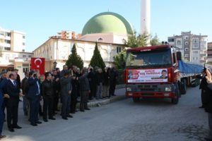 Bursa Mudanya'dan Bayırbucak T&uuml;rkmenleri'ne 1 TIR'lık yardım