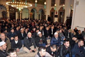 Mevlit Kandili'nde camiler doldu taştı