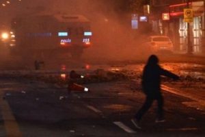 Mersin'deki protestoda 13 yaşındaki &ccedil;ocuk &ouml;ld&uuml;