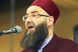 C&uuml;bbeli Ahmet Hoca'dan Diyanet'e &ccedil;ağrı...