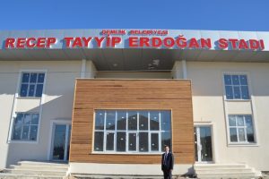 Gemlik Recep Tayyip Erdoğan stadı a&ccedil;ılışa hazır