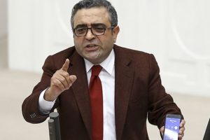 CHP'li ve AKP'li vekillerin 'sokağa &ccedil;ıkma yasağı' kavgası