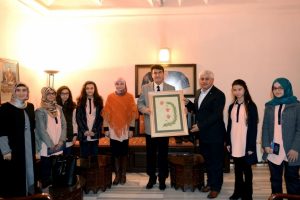 Bursa Osmangazi'de &ouml;ğrencilerden D&uuml;ndar'a ziyaret