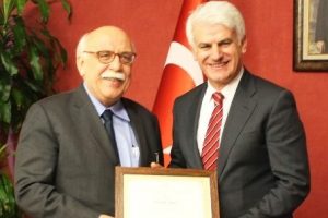 Bakan Avcı'dan Bursa İneg&ouml;ll&uuml; mobilyacılara teşekk&uuml;r