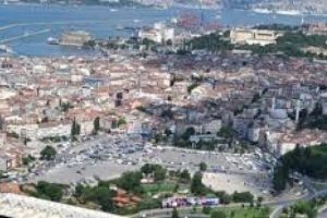 Kadık&ouml;y'e m&uuml;jde! AVM ve otopark planı iptal edildi