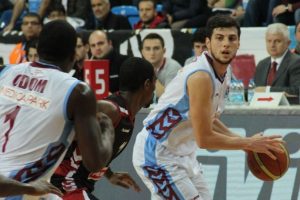 Trabzonspor konuk takıma fark attı