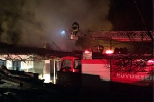 Tekirdağ'da yangın yaşlı kadını evsiz bıraktı