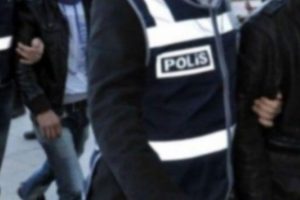 İzmirli ev kadını dolandırıcılara kanmadı