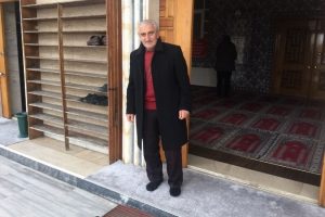 Camide ayakkabısını &ccedil;aldıran Rizeli: "Bari fakir biri &ccedil;alsaydı"