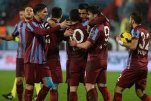 Trabzonspor'da kadro şişkinliğine &ccedil;&ouml;z&uuml;m...