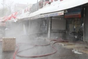 Yangın mağduru esnafa 10 bin lira