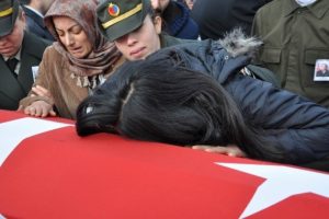 Şehidin imam kardeşinden zorlu g&ouml;rev