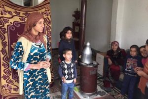 Suriyeli annenin 9 &ccedil;ocukla yaşam savaşı