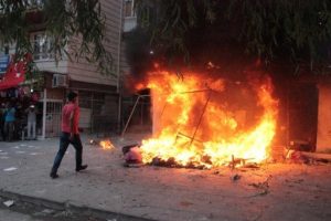 Kitabevinin yakılması davasında 7 tahliye