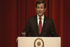 Davutoğlu, Nazım Hikmet'in şiirinden dizeler okudu