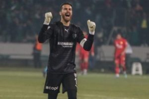 Penaltıda Harun sesleri